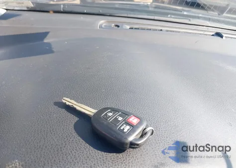 2015 Toyota Corolla Le из США, поврежденный, VIN 2T1BURHE6FC433631